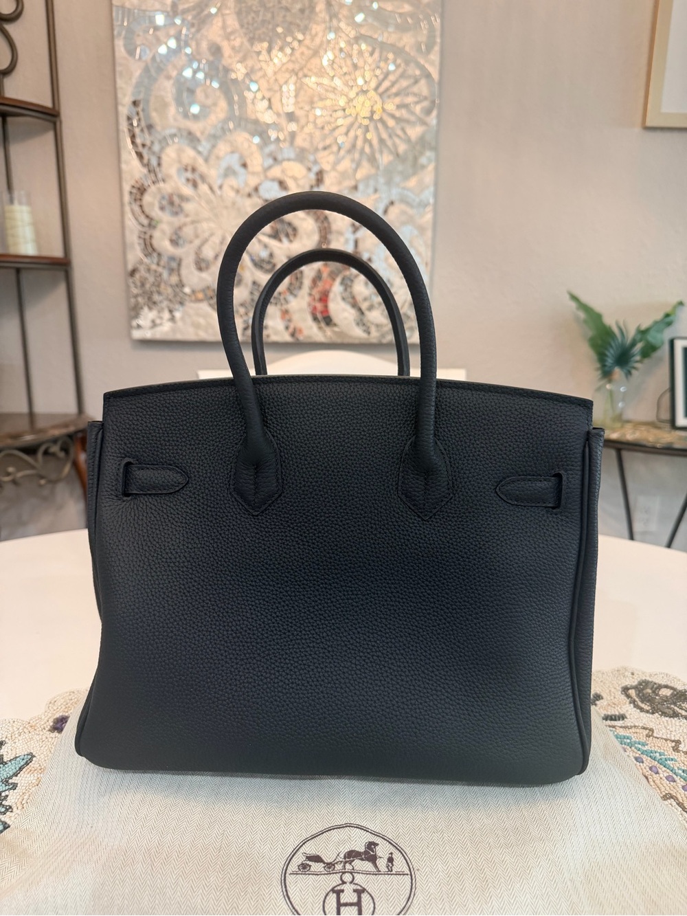 Luxury Black Leather Top-Handle Bag - Picture 6 of 7